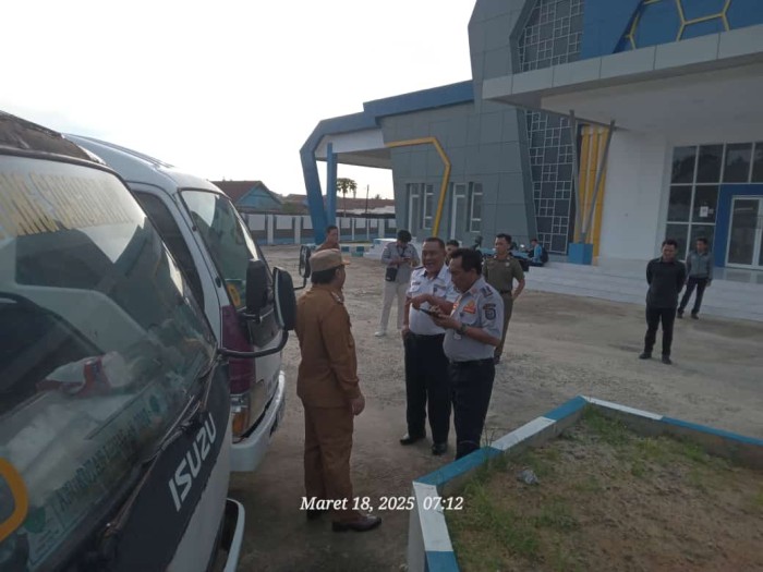 KUNJUNGAN WAKIL WALIKOTA BONTANG KE TERMINAL TIPE B BONTANG DIDAMPINGI KEPALA DINAS PERHUBUNGAN KOTA BONTANG